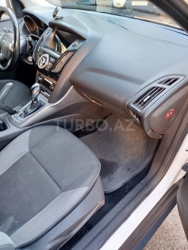 Ford Focus-2