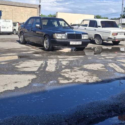 Mercedes 190-3
