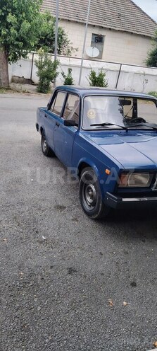 LADA (VAZ) 2107-2