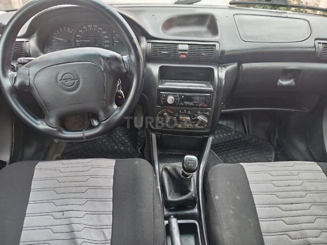 Opel Astra-3