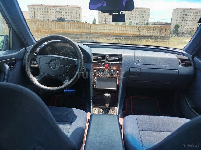 Mercedes C 180-7