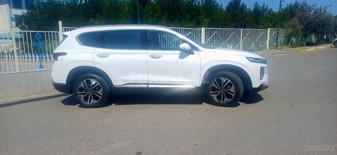 Hyundai Santa Fe-5