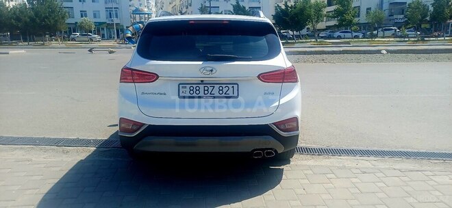 Hyundai Santa Fe-14