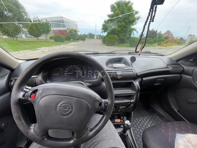 Opel Astra-7