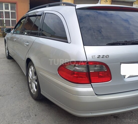 Mercedes E 220-7