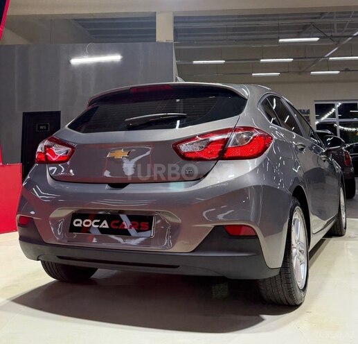 Chevrolet Cruze-10
