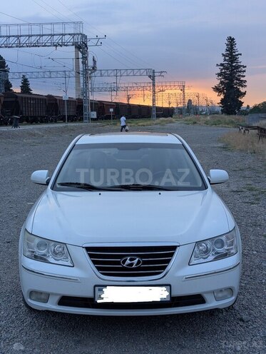 Hyundai Sonata-1