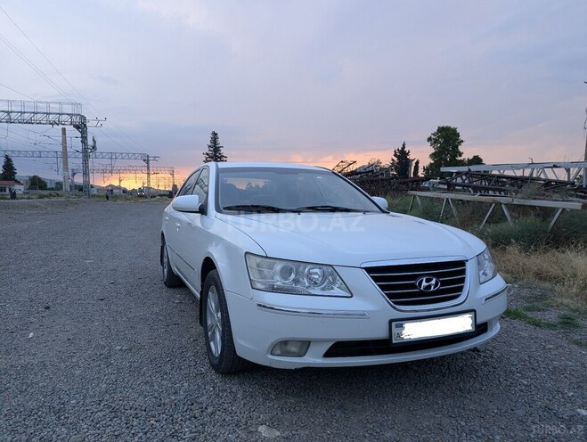 Hyundai Sonata-2