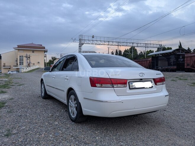 Hyundai Sonata-5