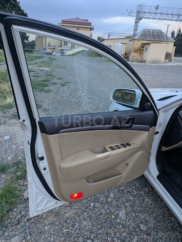 Hyundai Sonata-6