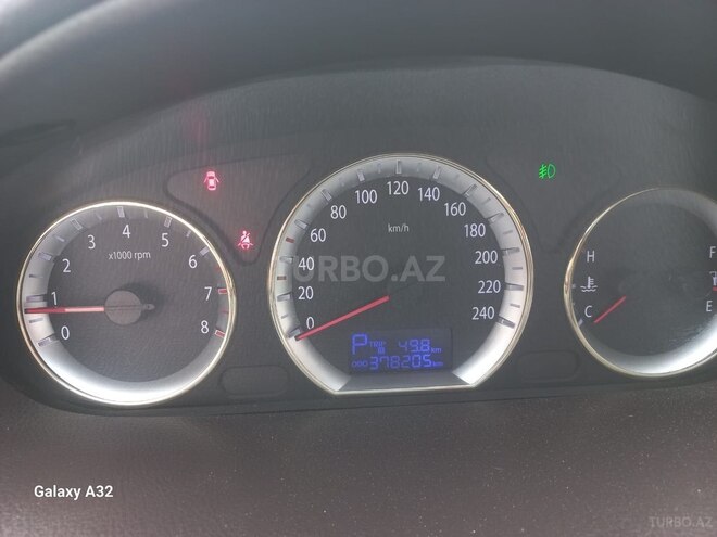Hyundai Sonata-17