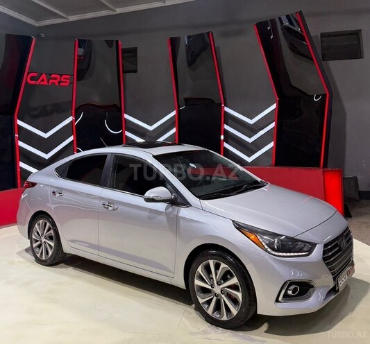 Hyundai Accent-2