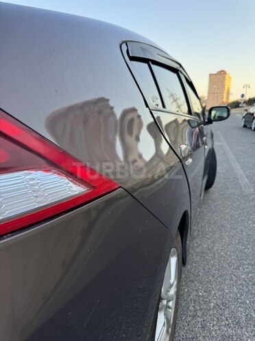Honda Insight-6