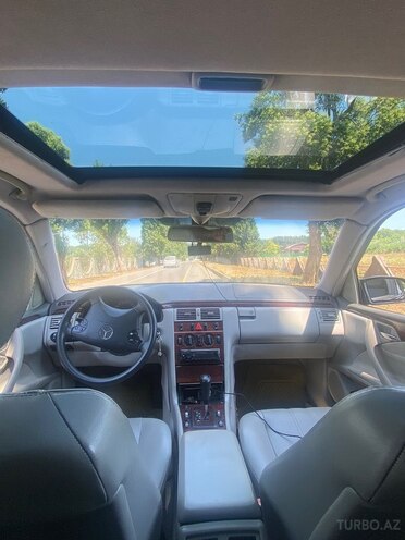 Mercedes E 220-6
