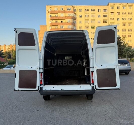 Ford Transit-7