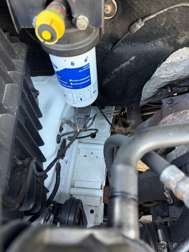 Ford Transit-12