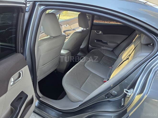 Honda Civic-13