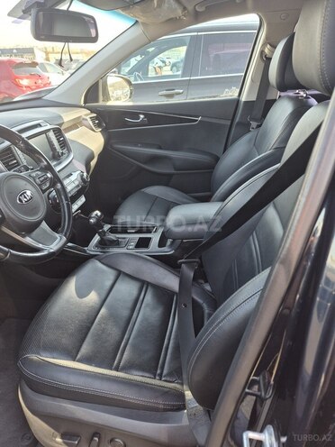 Kia Sorento-15