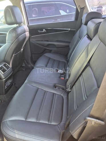 Kia Sorento-18