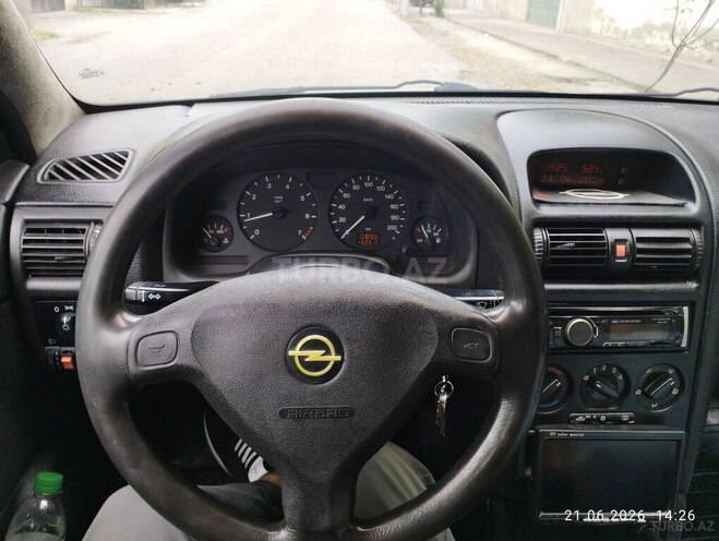 Opel Astra-8