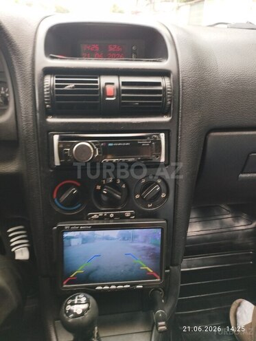 Opel Astra-9