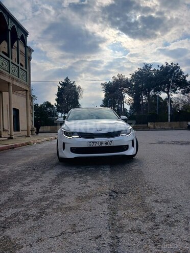 Kia K5-3