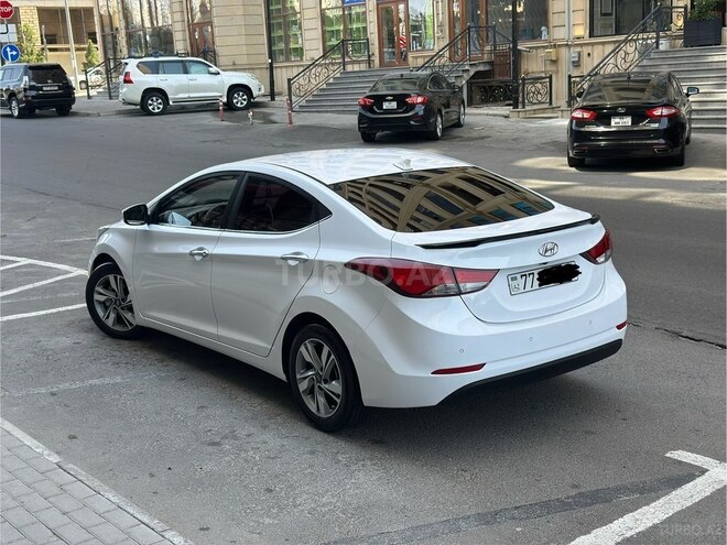 Hyundai Avante-6