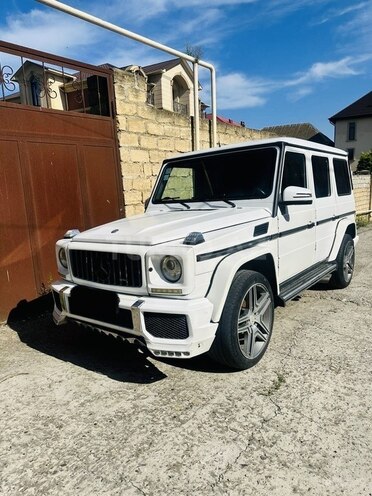 Mercedes G 500-1