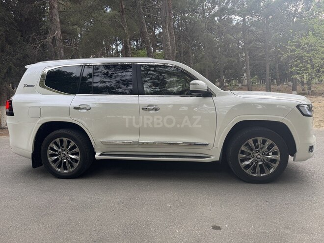 Toyota Land Cruiser-5