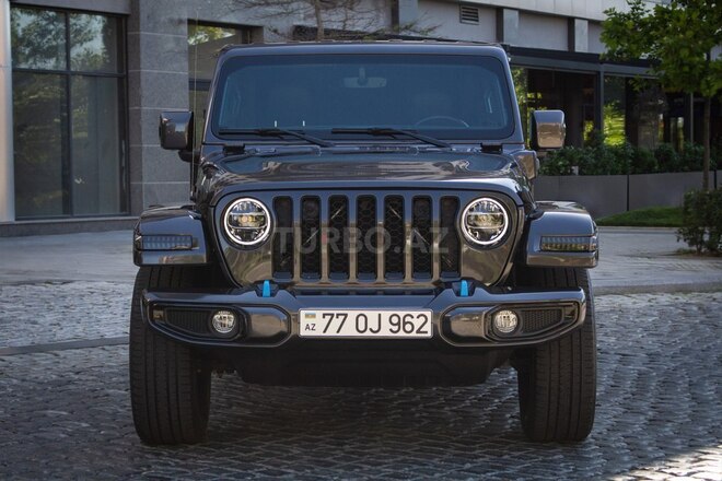 Jeep Wrangler-3