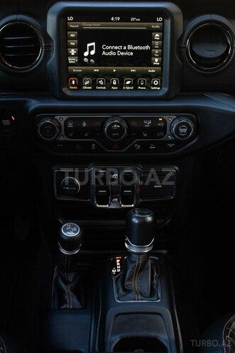 Jeep Wrangler-12