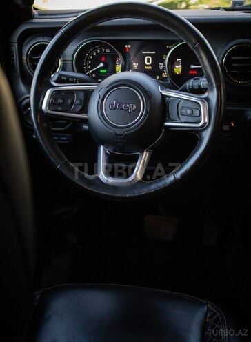 Jeep Wrangler-11