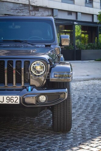 Jeep Wrangler-8