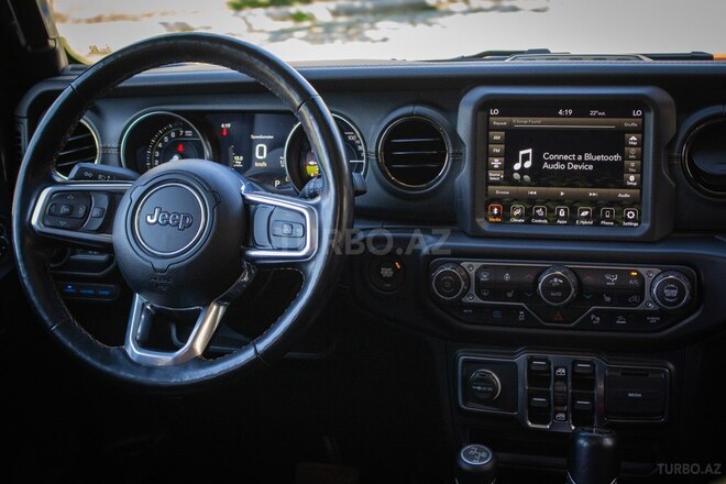 Jeep Wrangler-10
