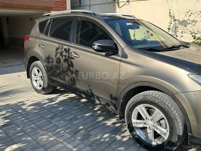 Toyota RAV4-3