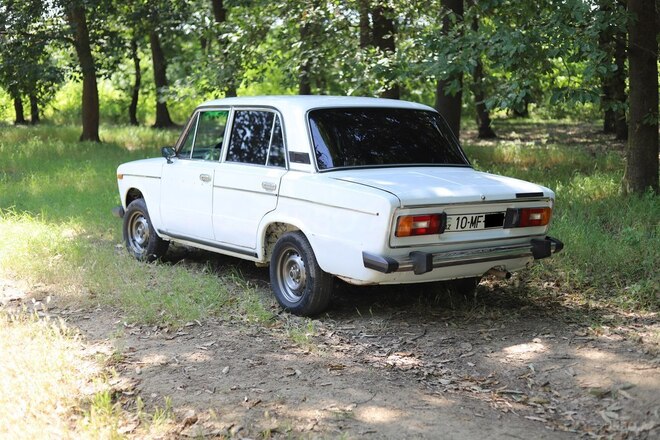 LADA (VAZ) 2106-6