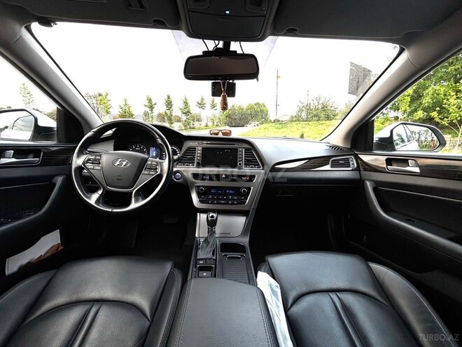 Hyundai Sonata-6