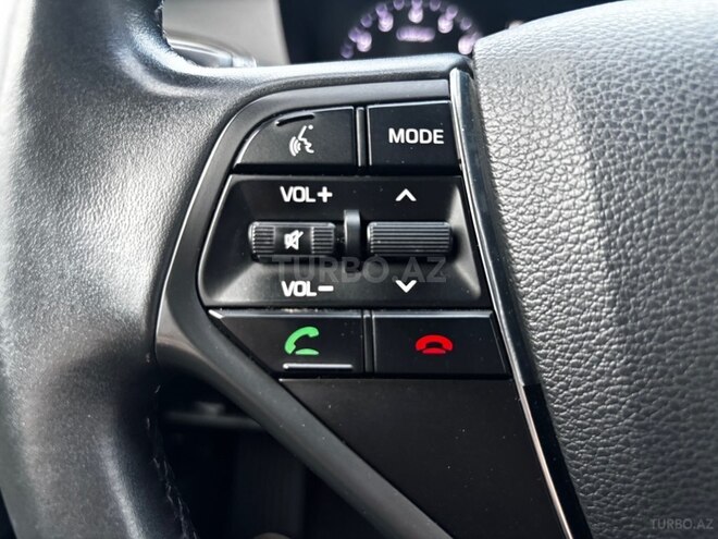 Hyundai Sonata-13