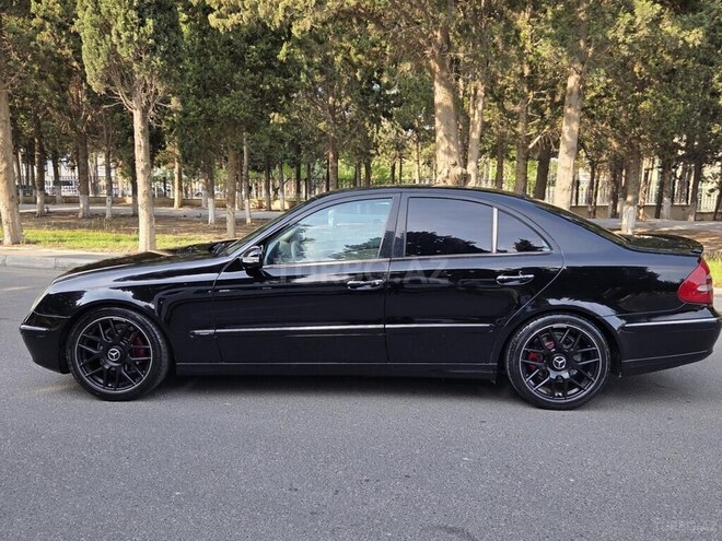 Mercedes E 240-3