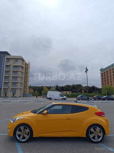 Hyundai Veloster-6