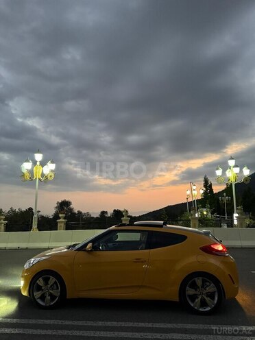 Hyundai Veloster-14
