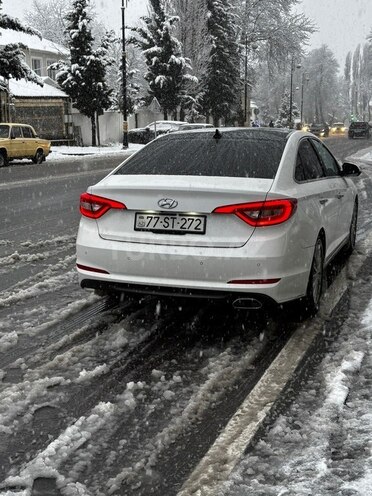 Hyundai Sonata-21