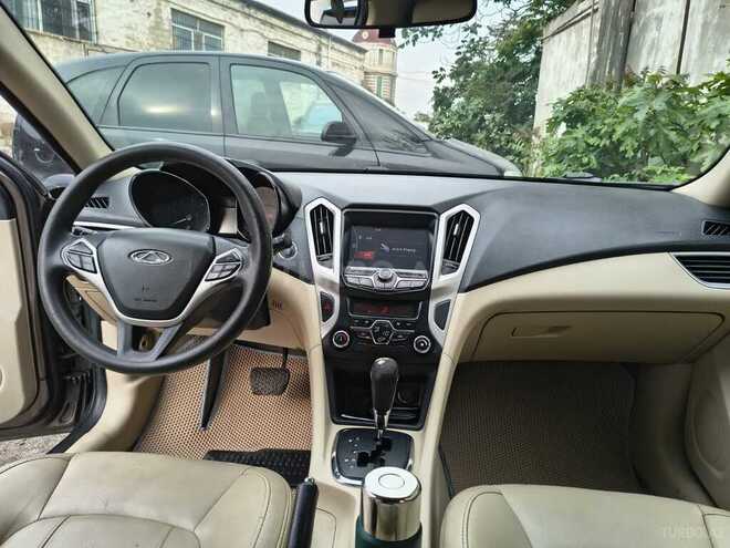 Chery Arrizo 7-5