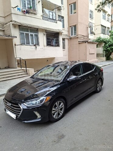 Hyundai Elantra-6