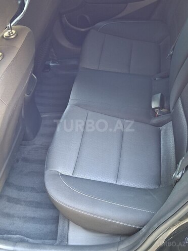 Hyundai Elantra-10