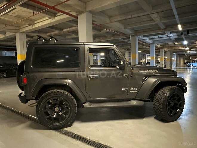 Jeep Wrangler-5