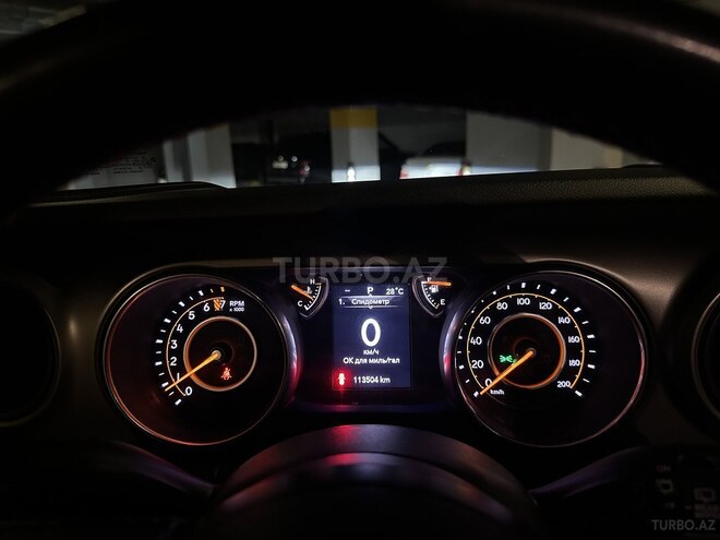 Jeep Wrangler-11