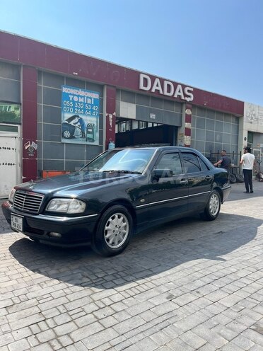 Mercedes C 240-2