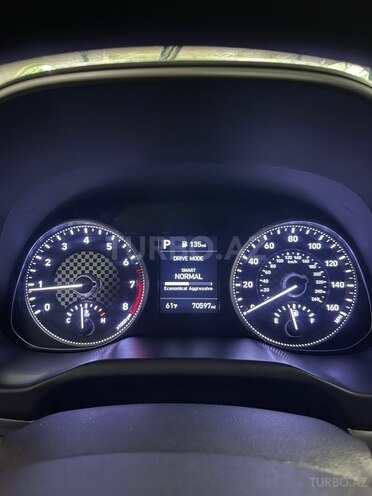 Hyundai Elantra-8