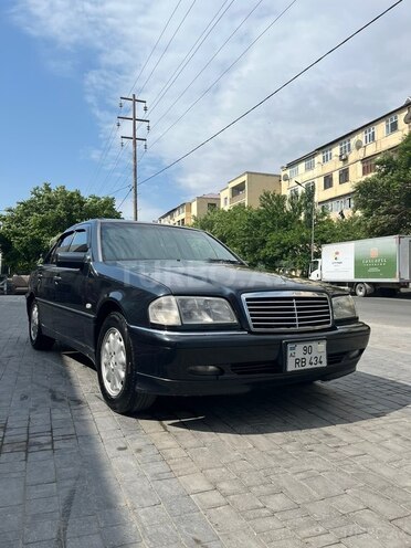 Mercedes C 240-3